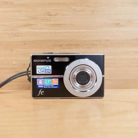 Olympus FE-3010 / 12MP Slim Digital Camera / Compact / Tested & Working - Picture 3 of 10